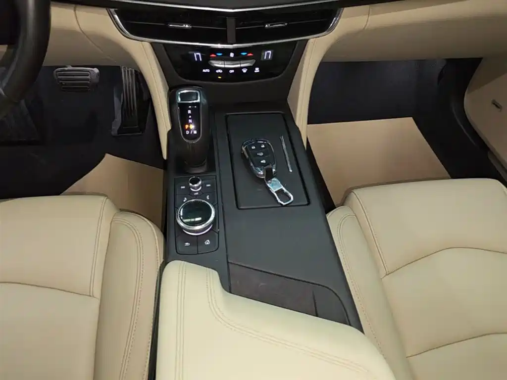 Cadillac CT6 2019 — фото 14