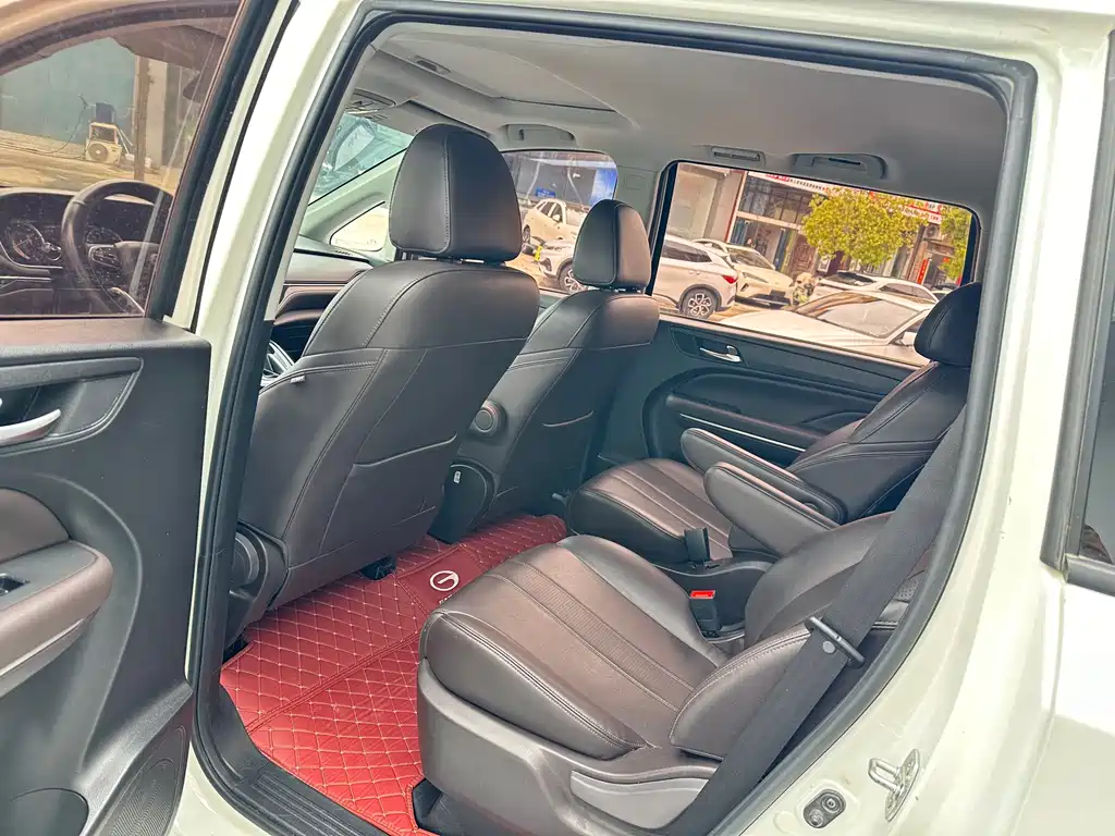 GAC Motor Trumpchi M6 2020 — фото 8