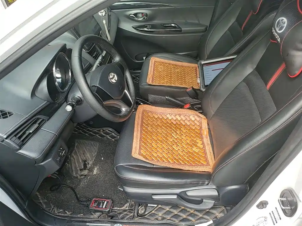Toyota Yaris L 2020 — фото 15
