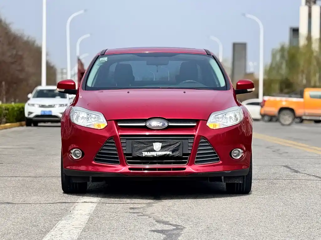 Ford Focus 2015 — фото 2