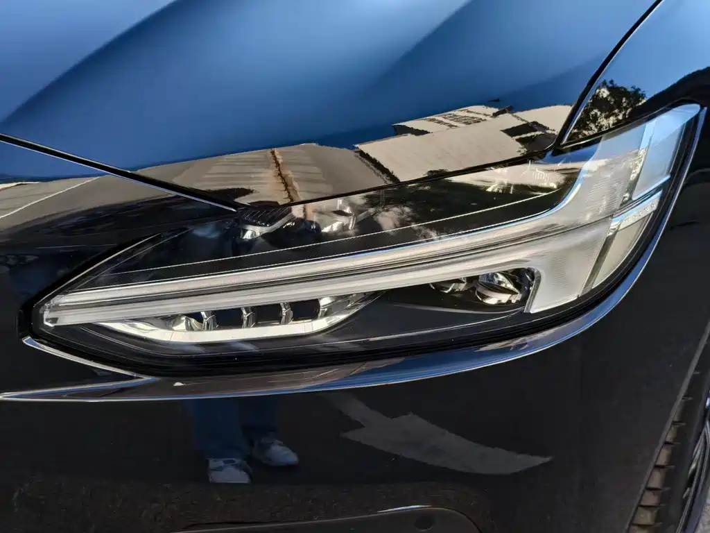 Volvo S90 2023 — фото 13