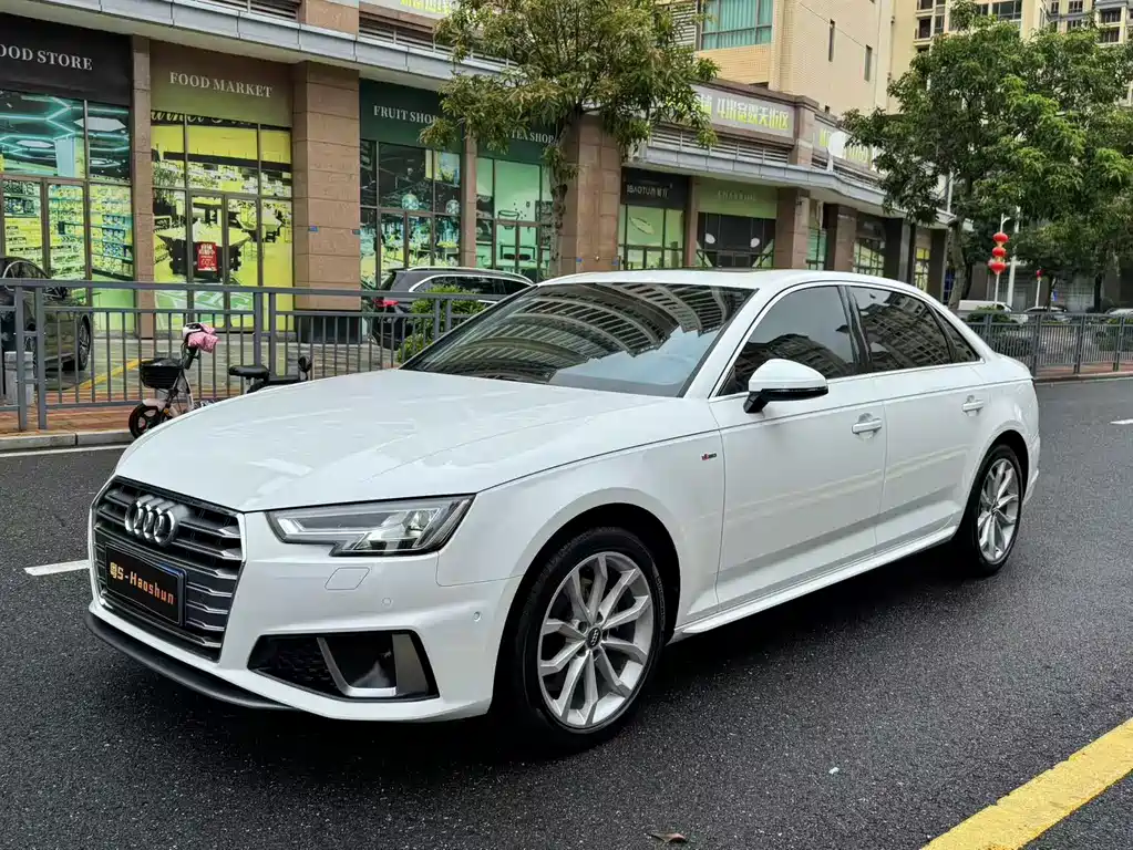 Audi A4L 2019