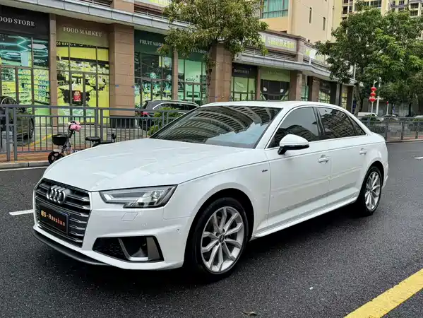 Audi A4L 2019