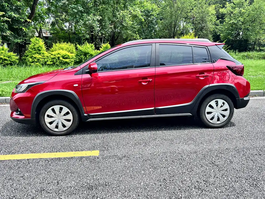 Toyota Yaris L 2022