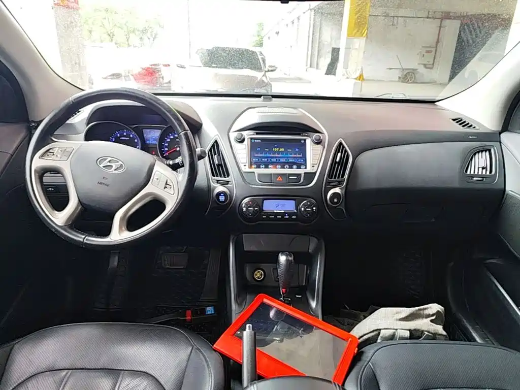Hyundai ix35 2015 — фото 10