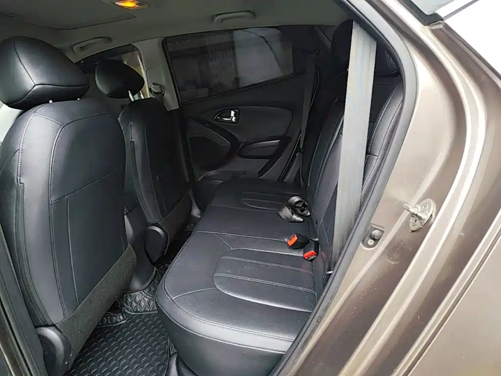 Hyundai ix35 2015 — фото 17