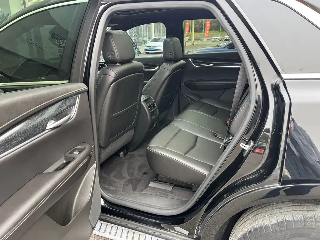 Cadillac XT5 2021 — фото 10