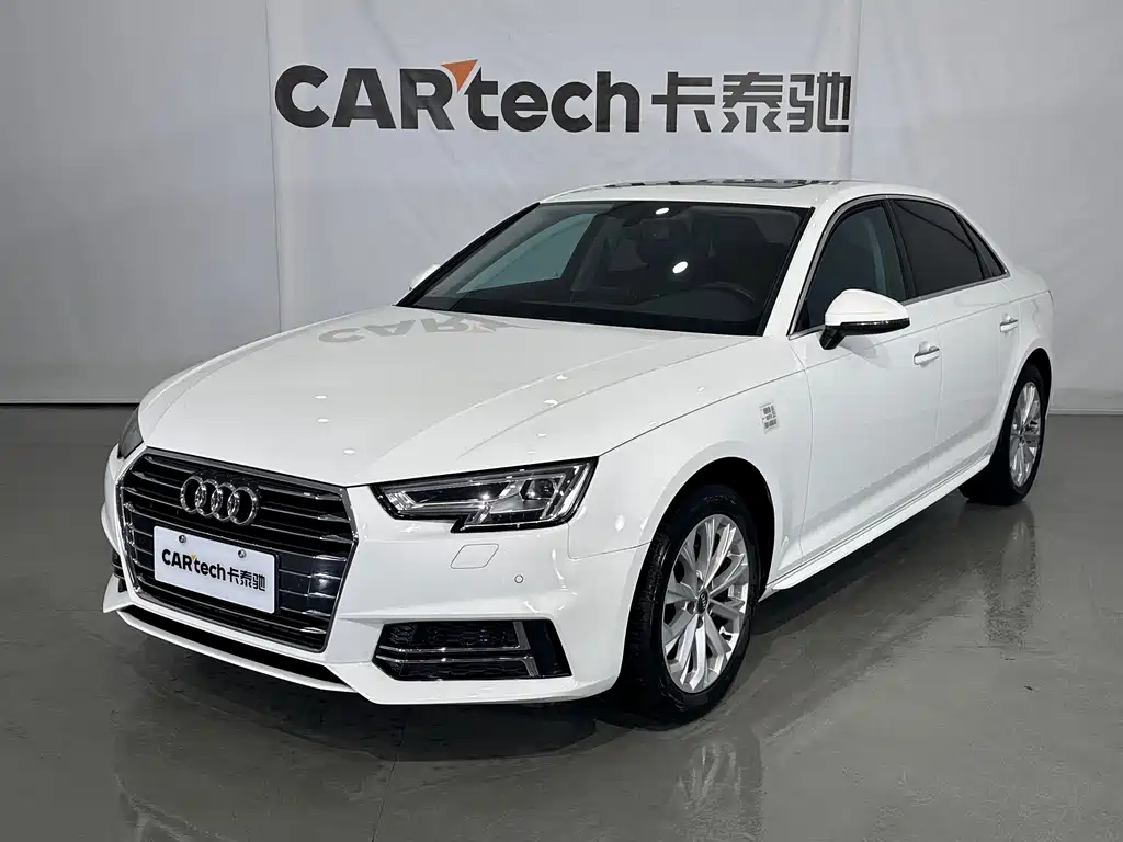 Audi A4L 2019 — фото 1
