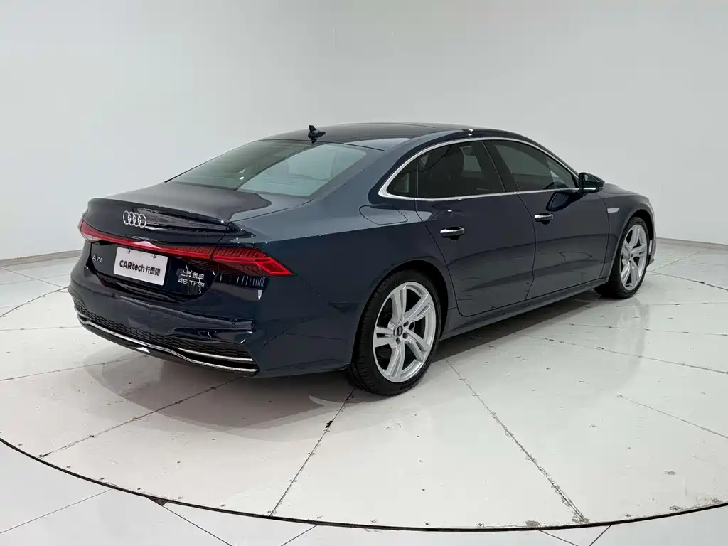 Audi A7L 2023 — фото 8