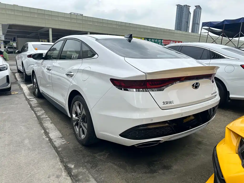 Hyundai Fista 2019 — фото 14