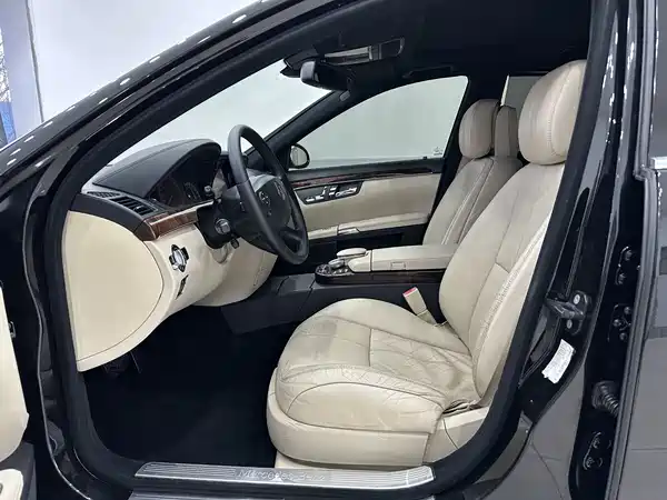 Mercedes-Benz S-Class 2008