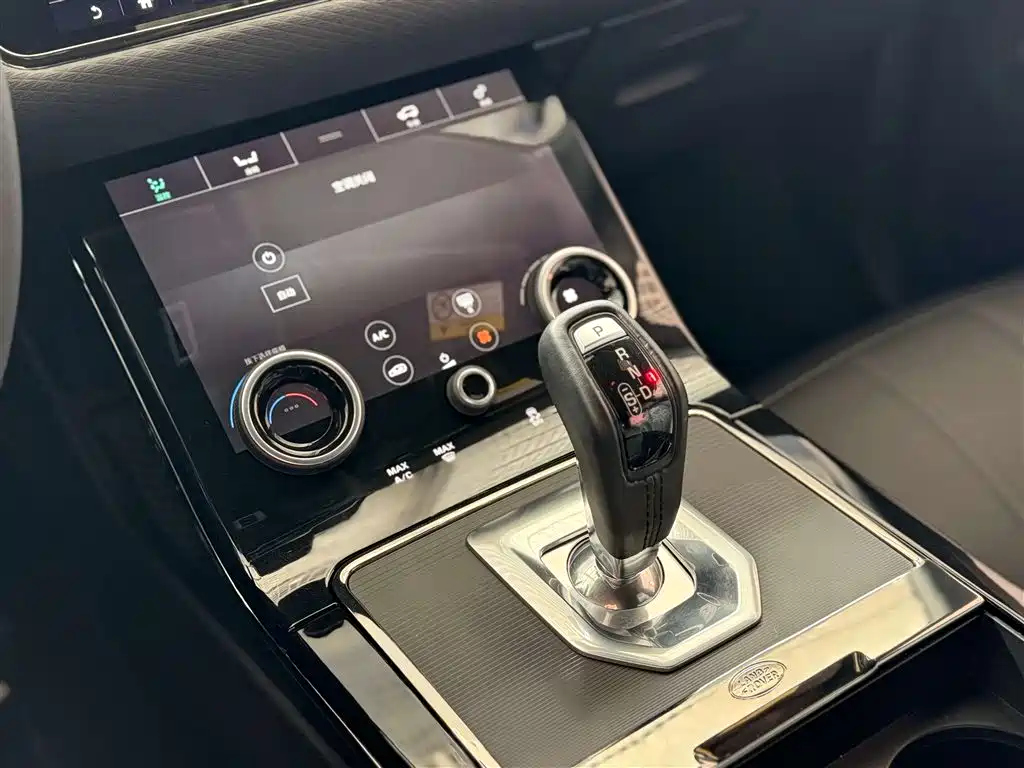 Land Rover Range Rover Evoque 2019 — фото 22