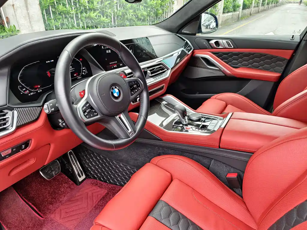 BMW X6 M 2023 — фото 9