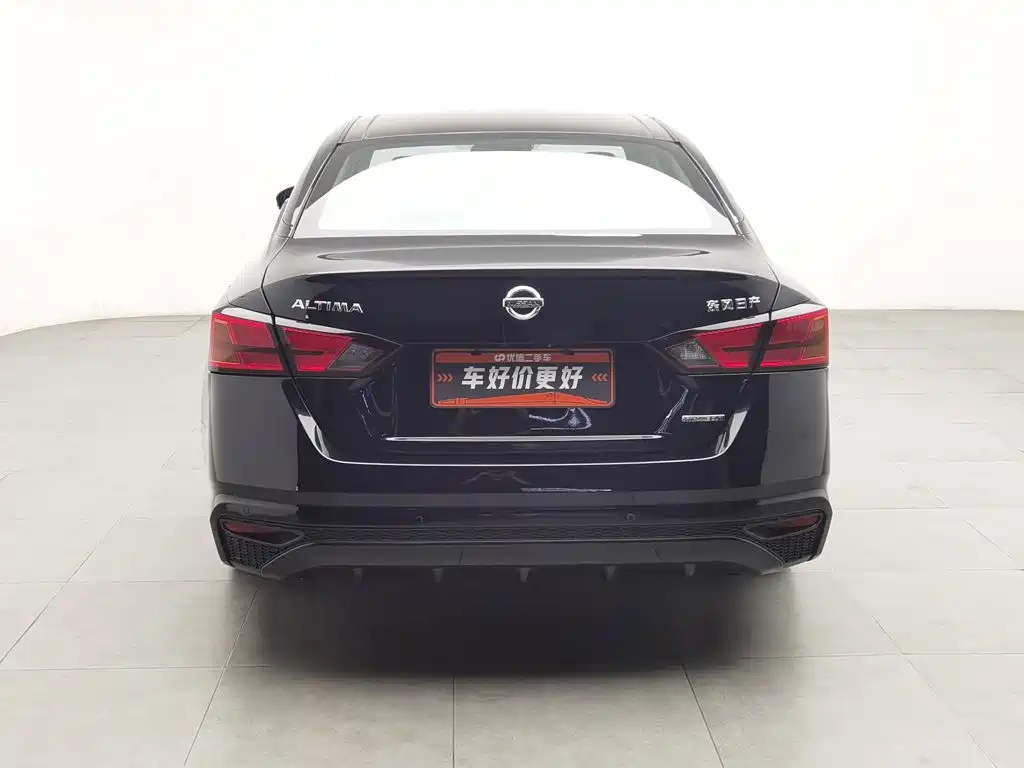 Nissan Teana 2022