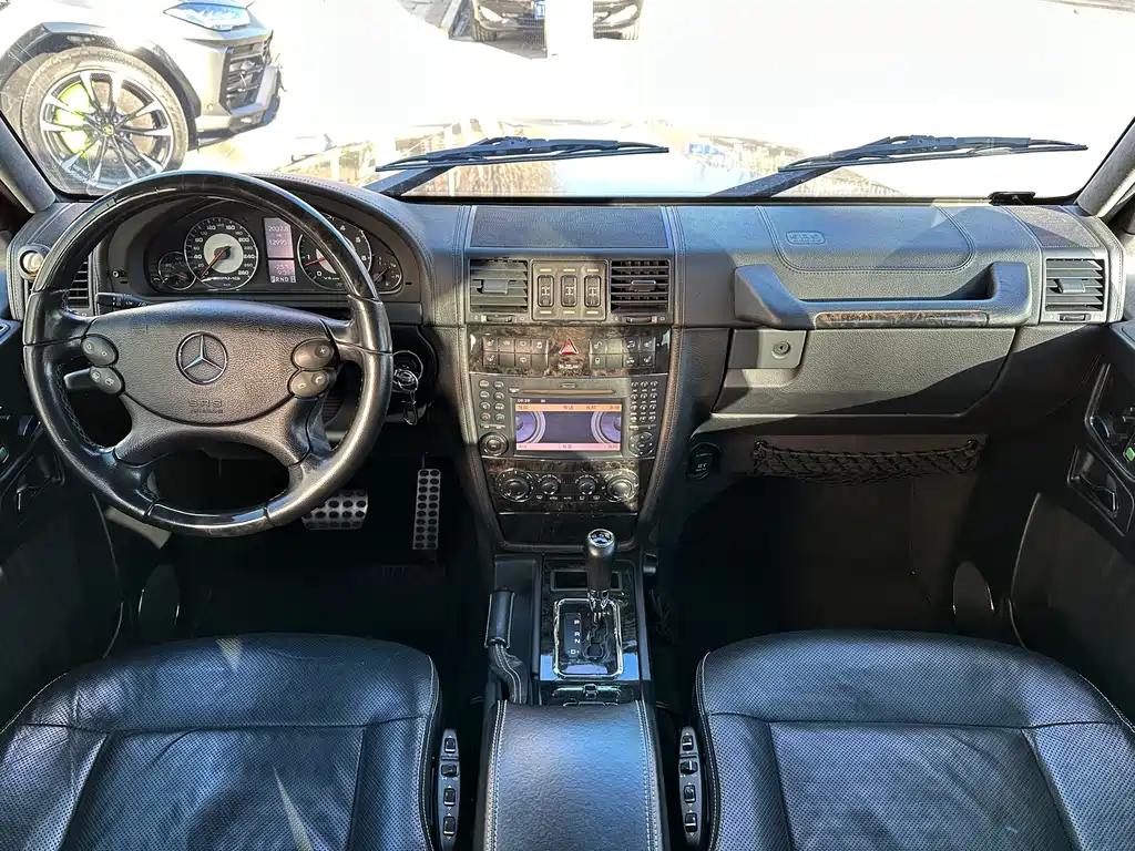 Mercedes-Benz G-Class AMG 2011 — фото 14