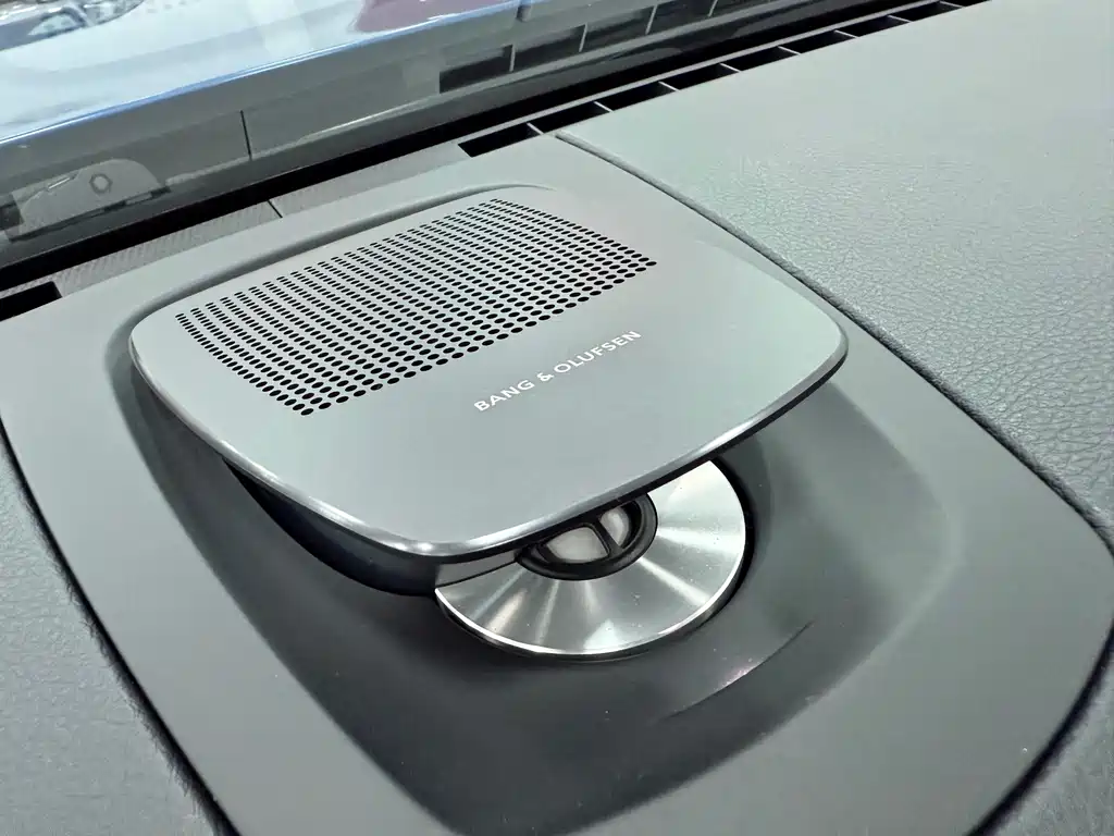 BMW M5 2012 — фото 13