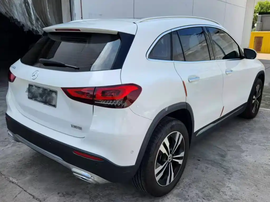 Mercedes-Benz GLA 2023