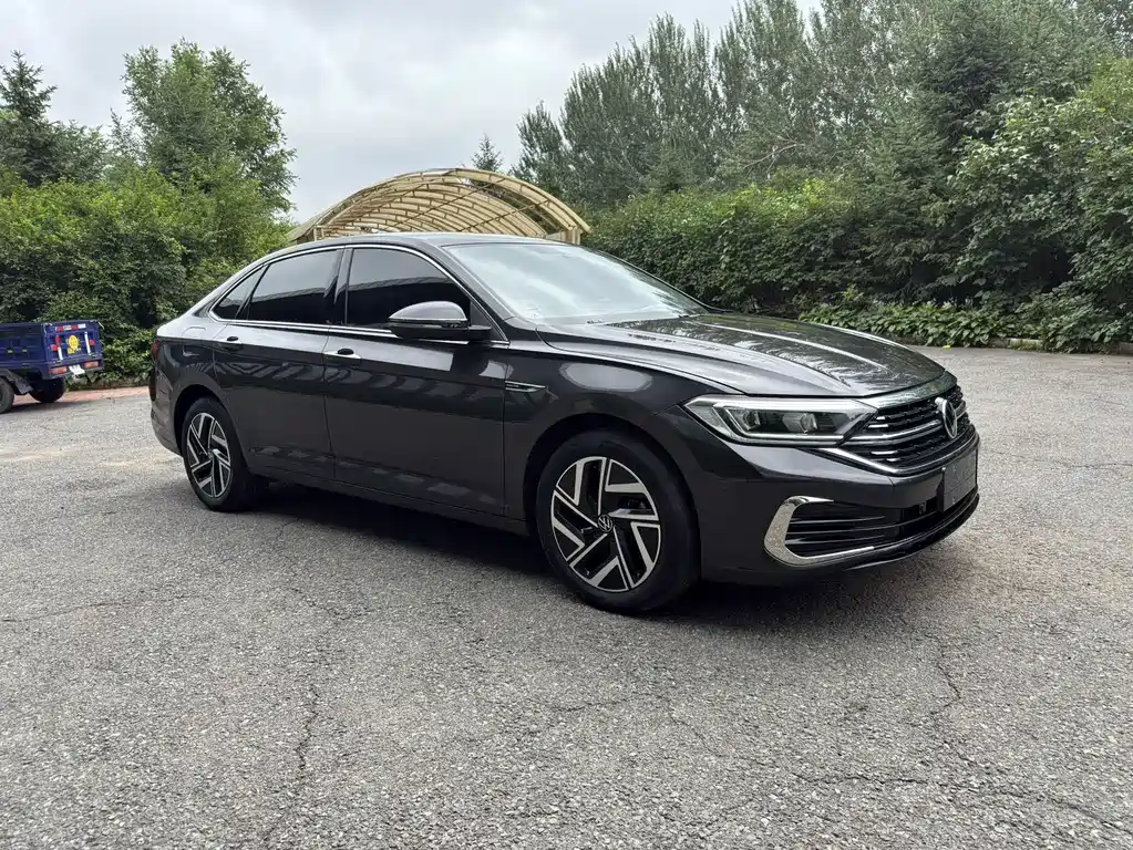 Volkswagen Sagitar 2023
