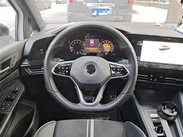 Volkswagen Golf 2022