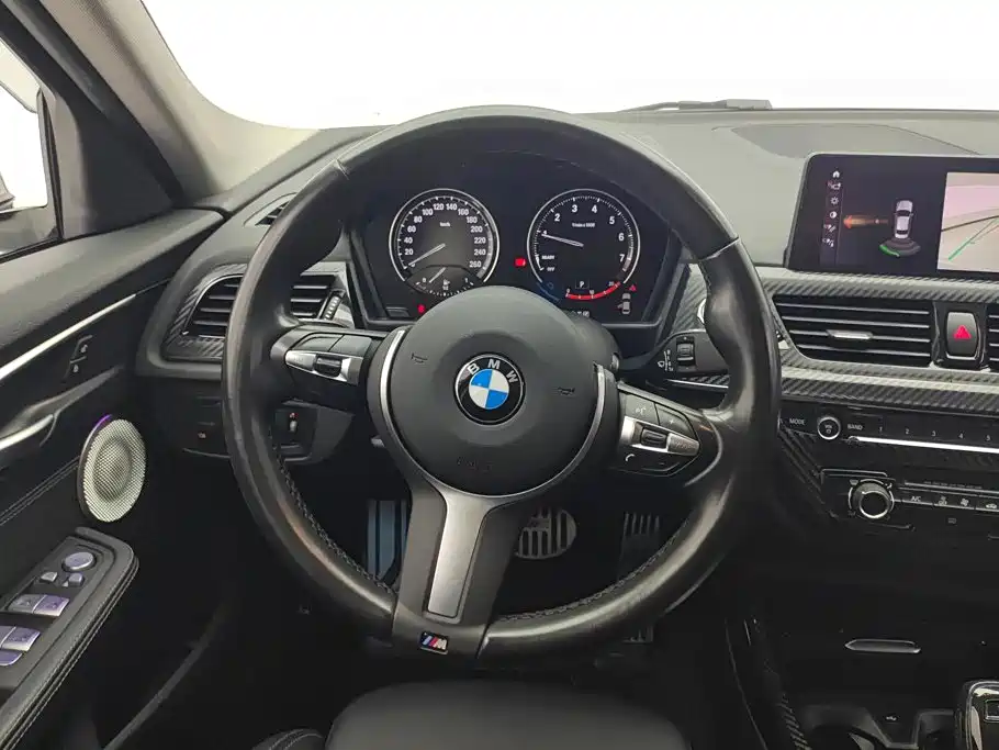 BMW 1 Series 2021 — фото 15