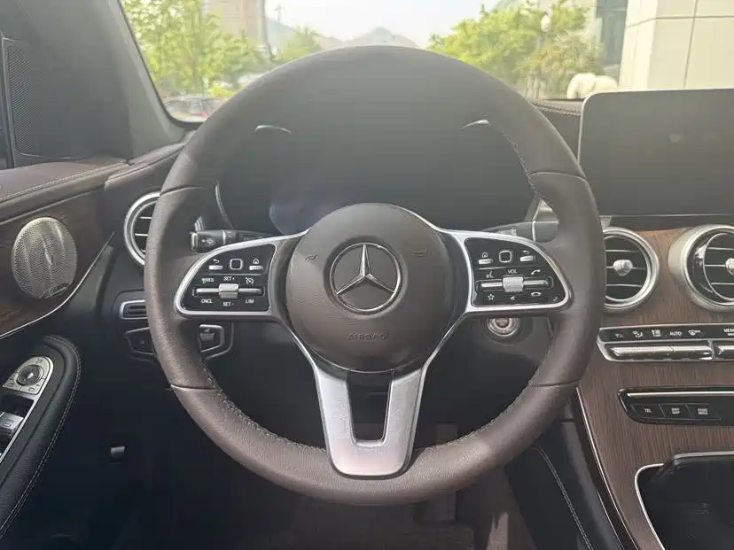 Mercedes-Benz GLC 2021