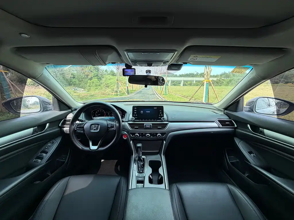 Honda Accord 2021 — фото 10