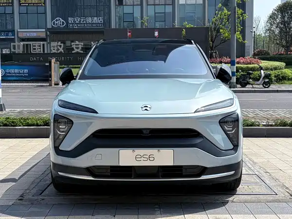 NIO ES6 2020