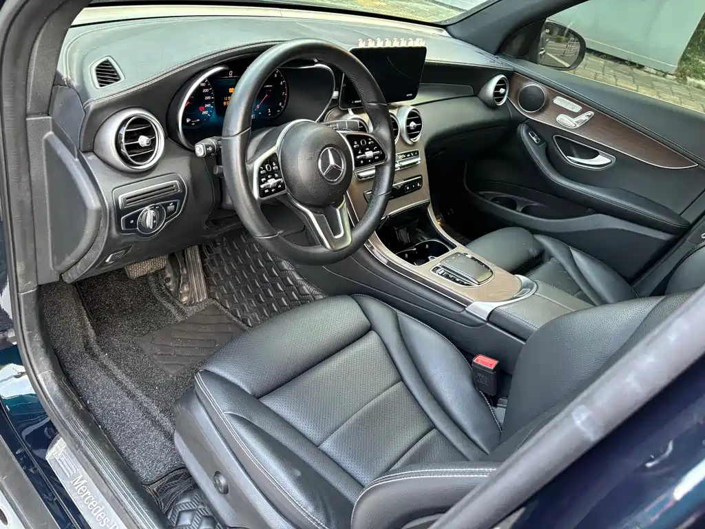 Mercedes-Benz GLC 2022