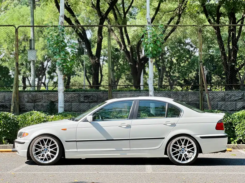 BMW 3 Series 2003 — фото 13