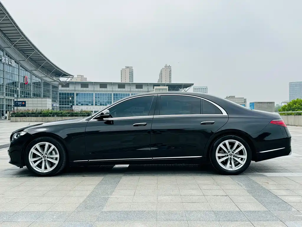 Mercedes-Benz S-Class 2022 — фото 13