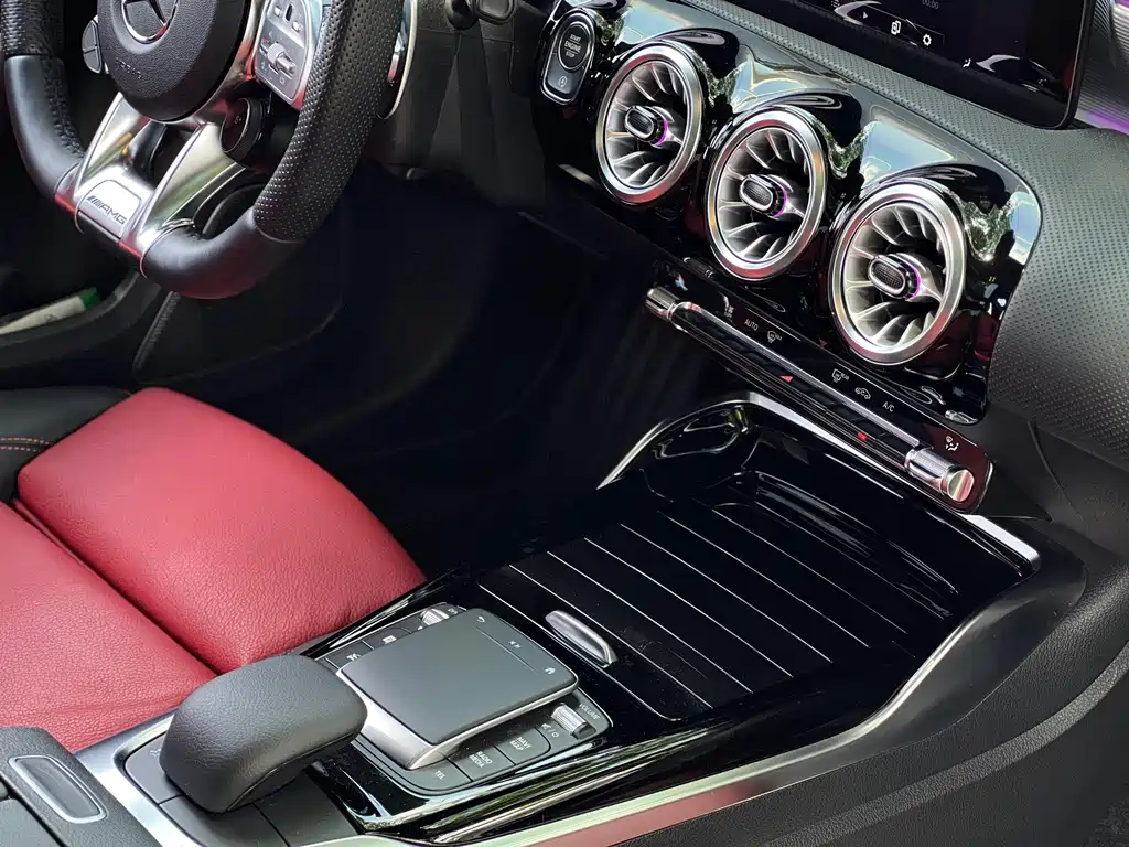 Mercedes-Benz A-Class AMG 2023 — фото 13