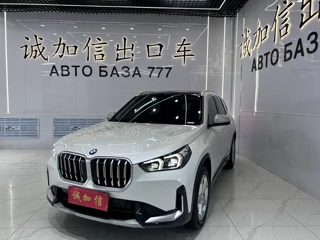 BMW X1 2024 — фото 1