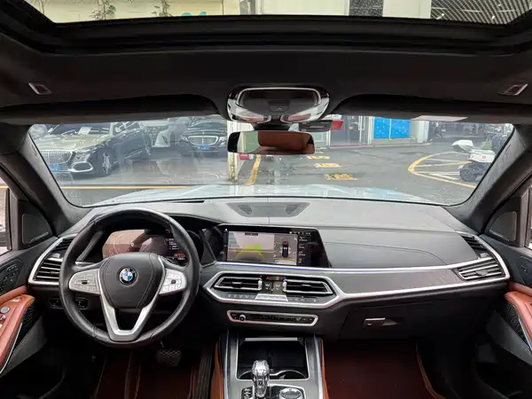 BMW X7 2023