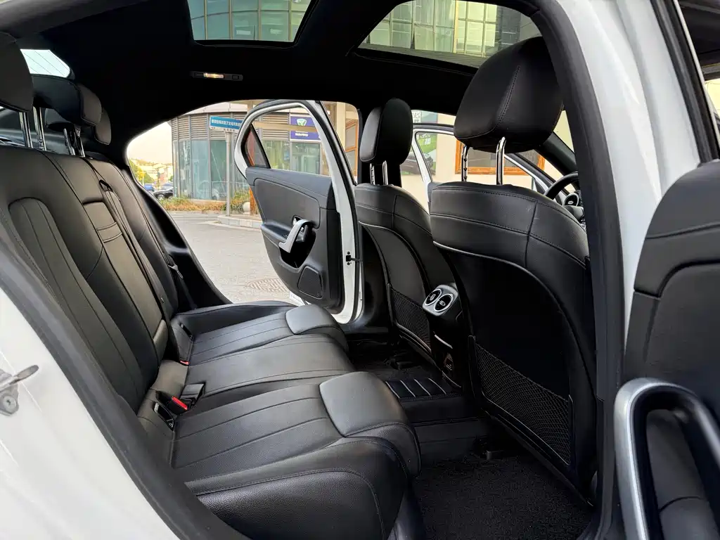 Mercedes-Benz A-Class 2021 — фото 11