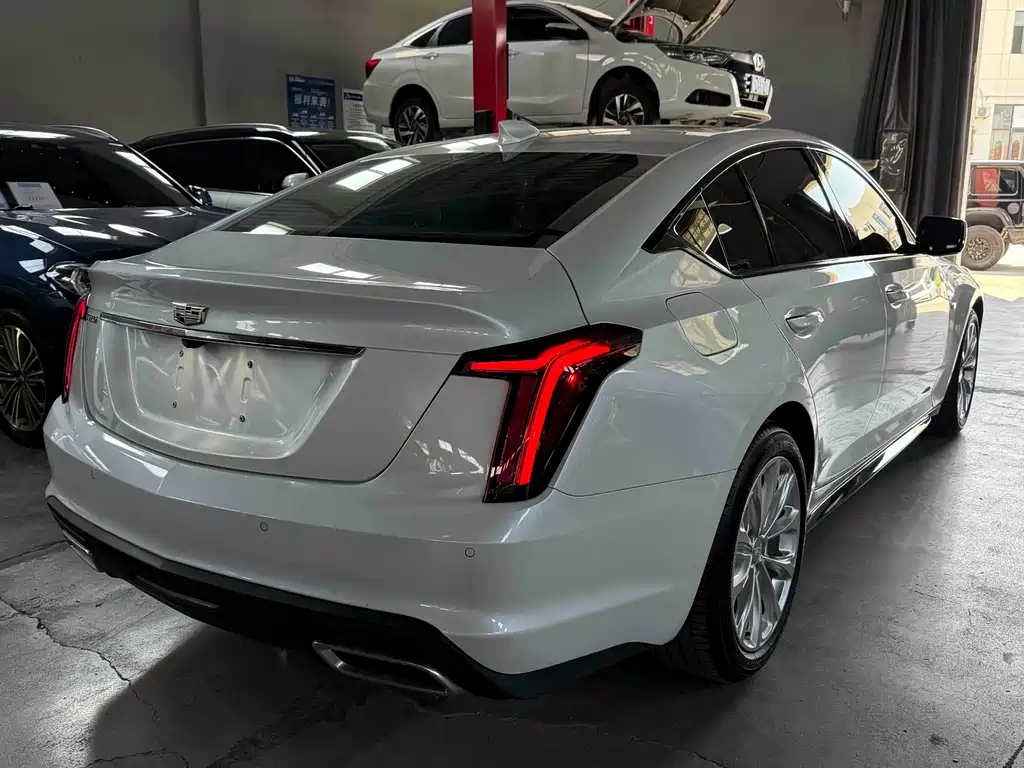 Cadillac CT5 2024 — фото 4