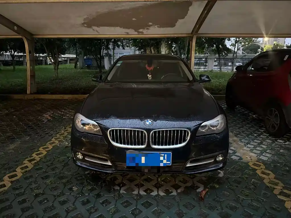BMW 5 Series 2015 — фото 2