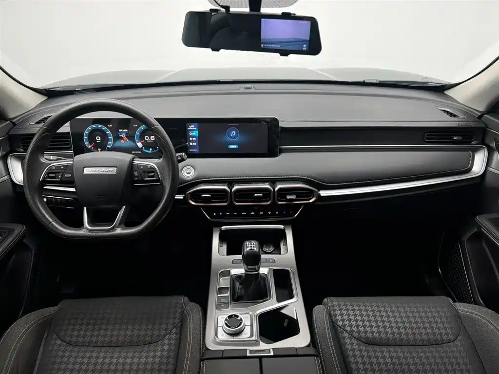 Jetour X70 PLUS 2022 — фото 16