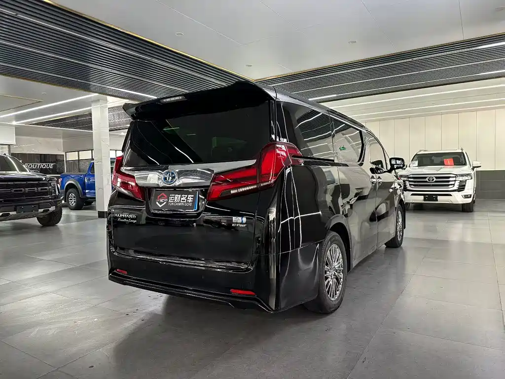 Toyota Alphard 2021 — фото 9
