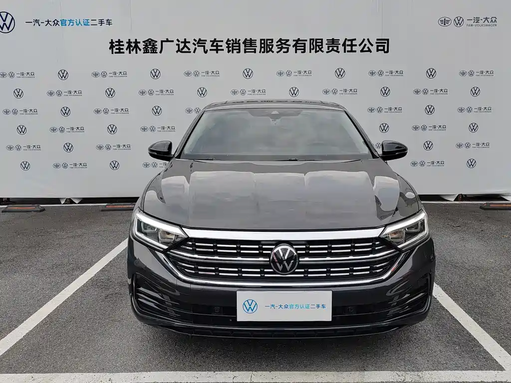 Volkswagen Sagitar 2022