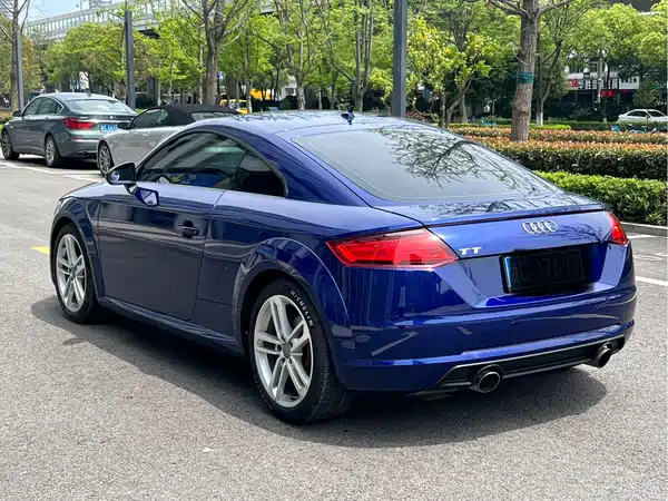 Audi TT 2015