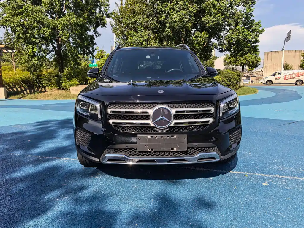 Mercedes-Benz GLB 2021