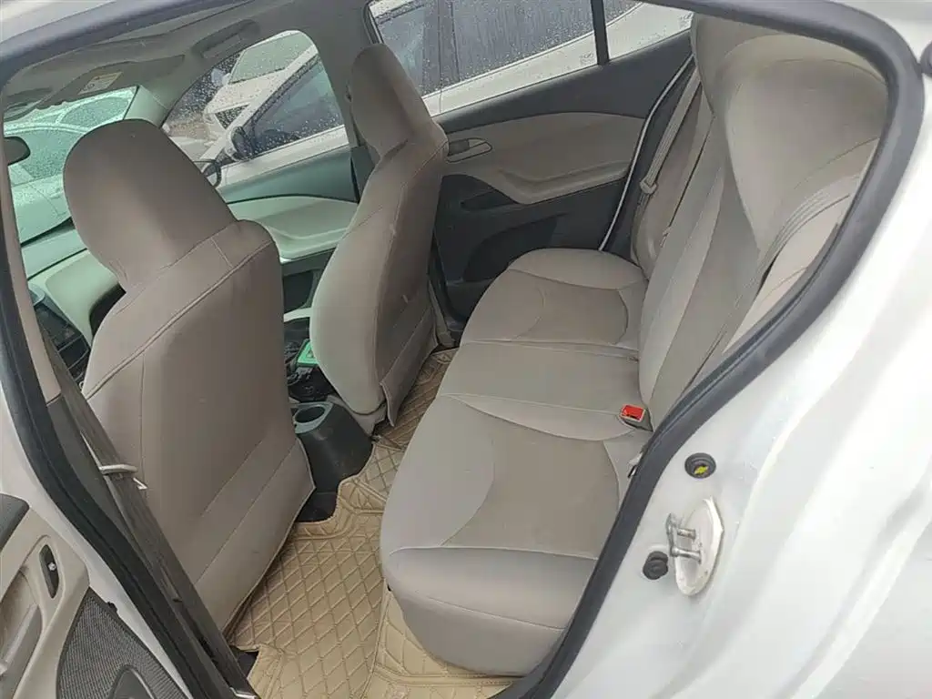 Chevrolet Sail 2017 — фото 17