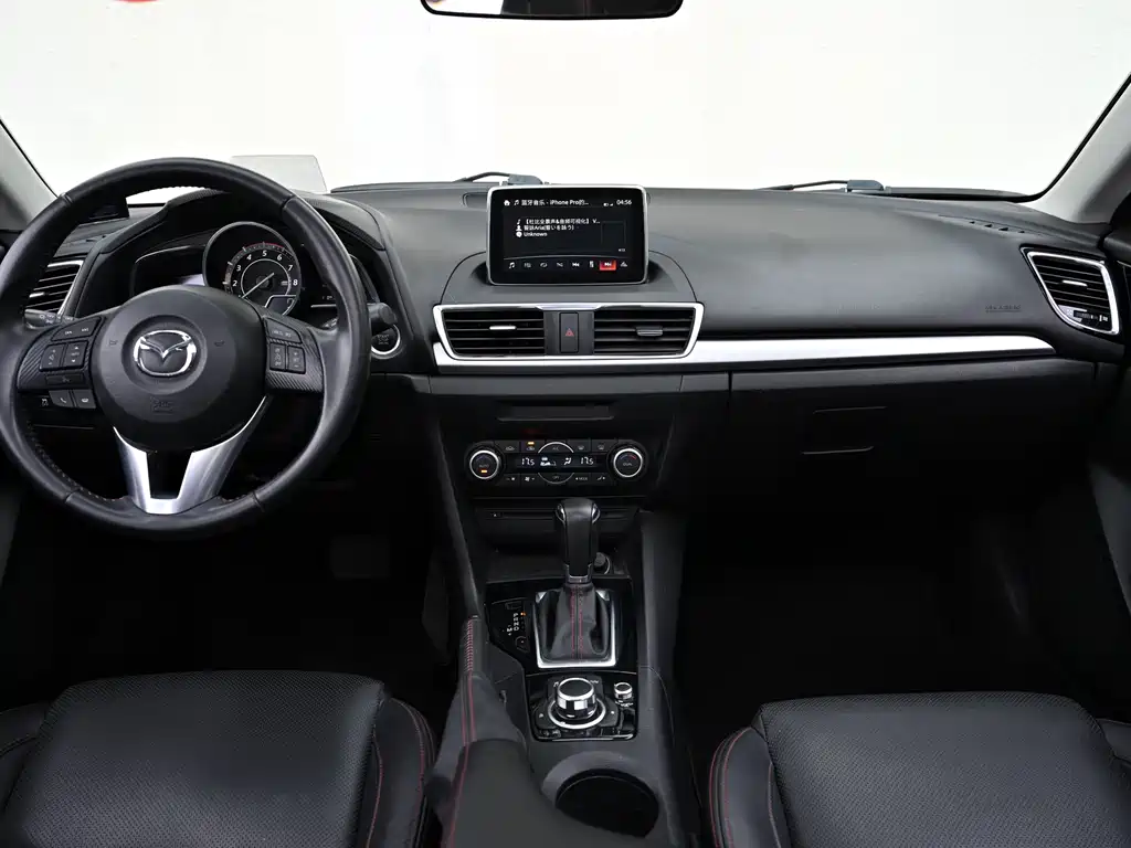 Mazda 3 Axela 2014 — фото 18