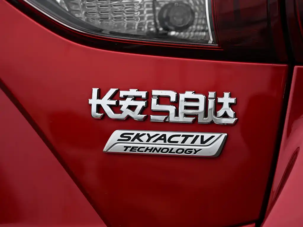 Mazda 3 Axela 2014 — фото 29