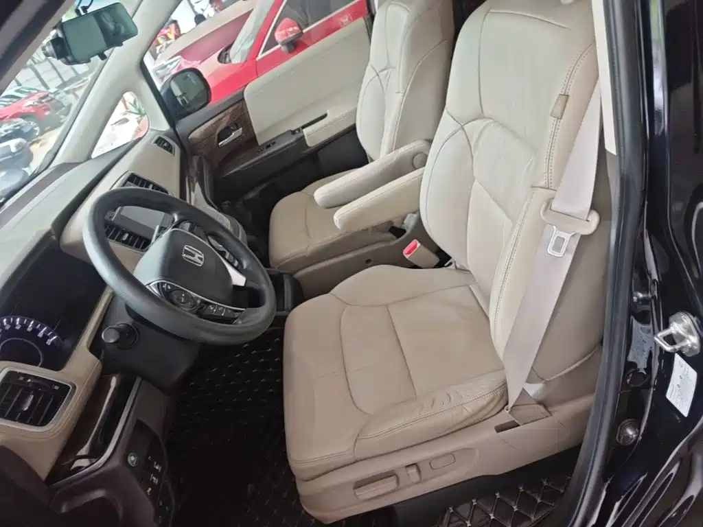 Honda Odyssey 2015 — фото 11