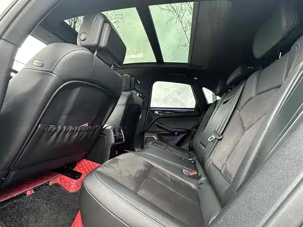 Porsche Macan 2020