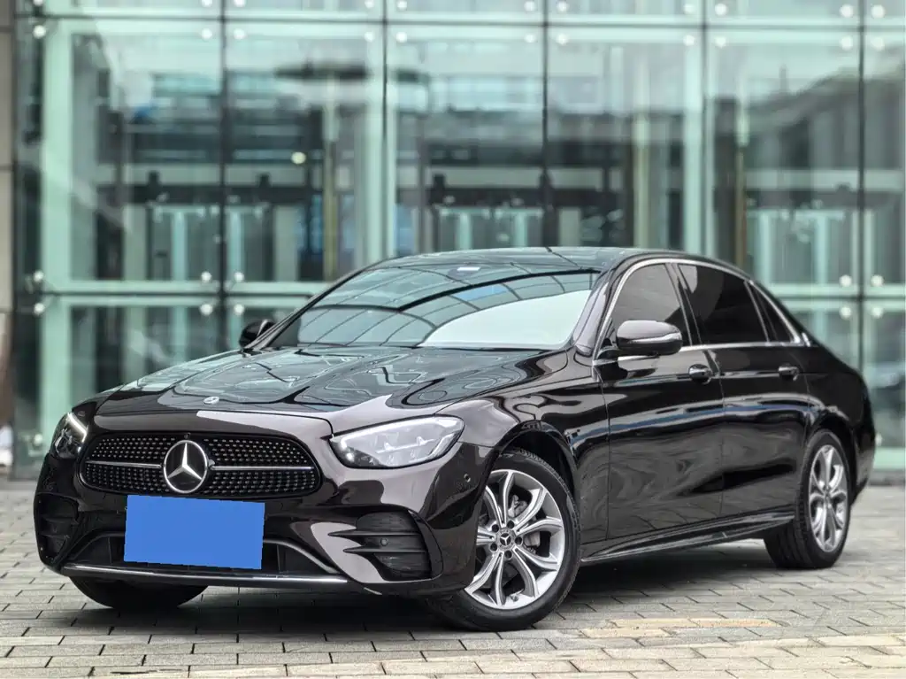 Mercedes-Benz E-Class 2022 — фото 1