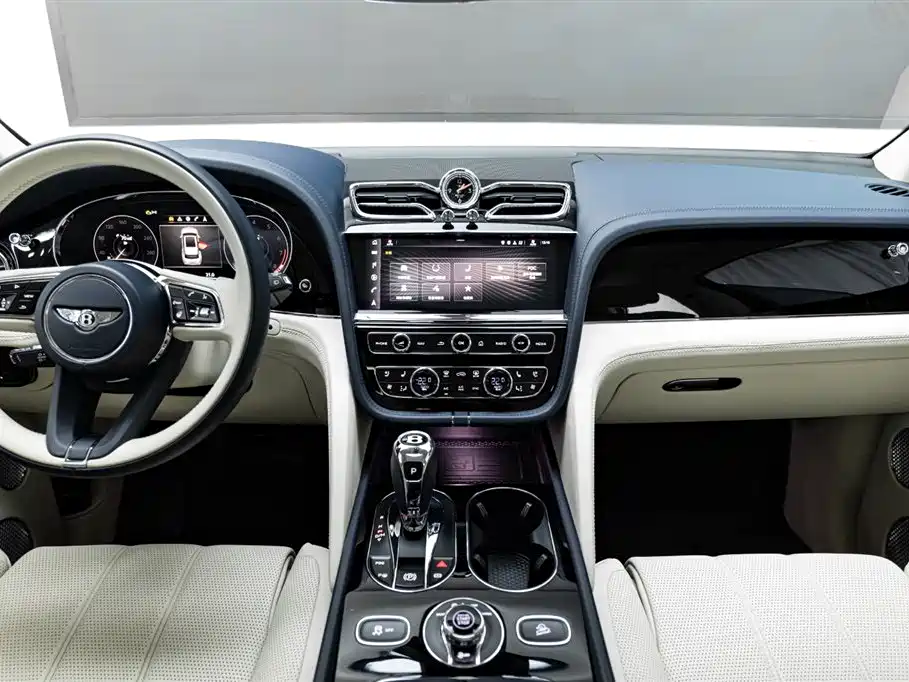 Bentley Bentayga 2022 — фото 10