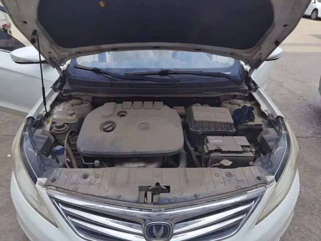 Changan Eado 2015 — фото 21