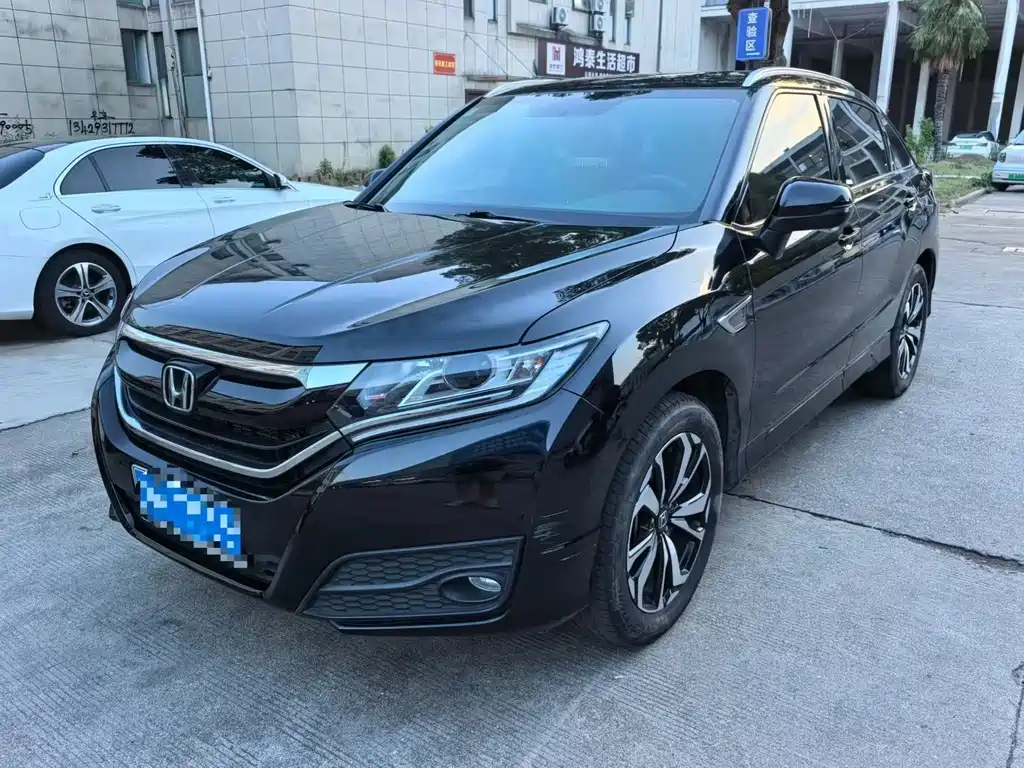 Honda UR-V 2017 — фото 1